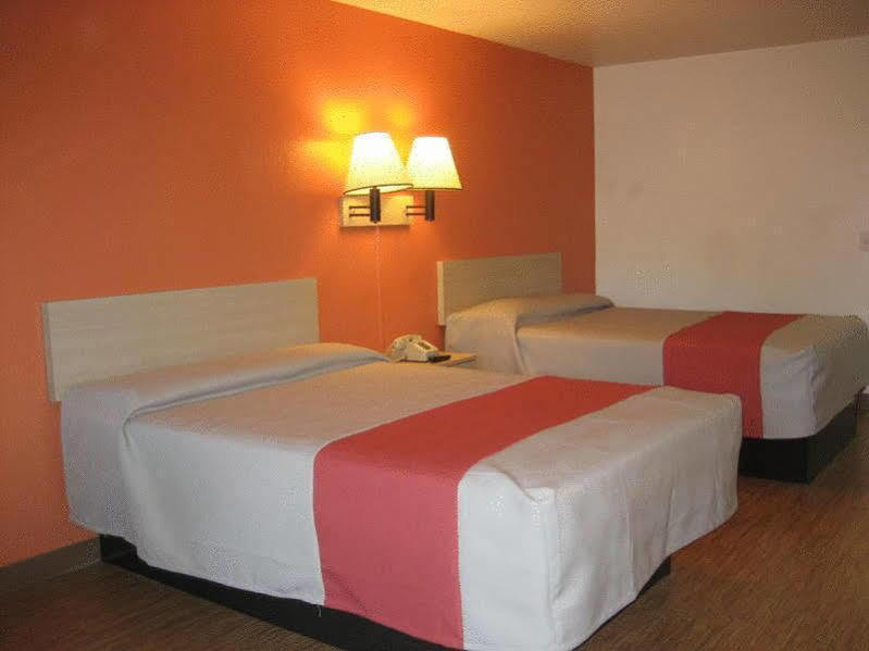 Motel 6-Raleigh, Nc - Cary Exterior photo